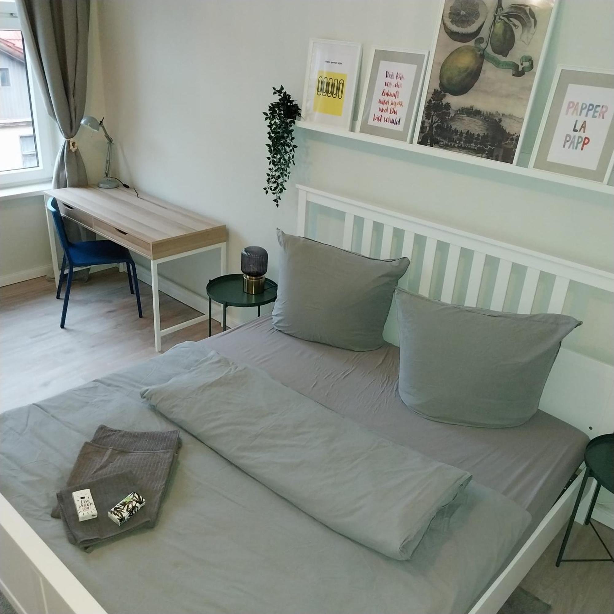 Grossraum-Apartments Mit 2Sz, Wz, Kueche, Smart-Tv, Parken, Etc Эрфурт Номер фото