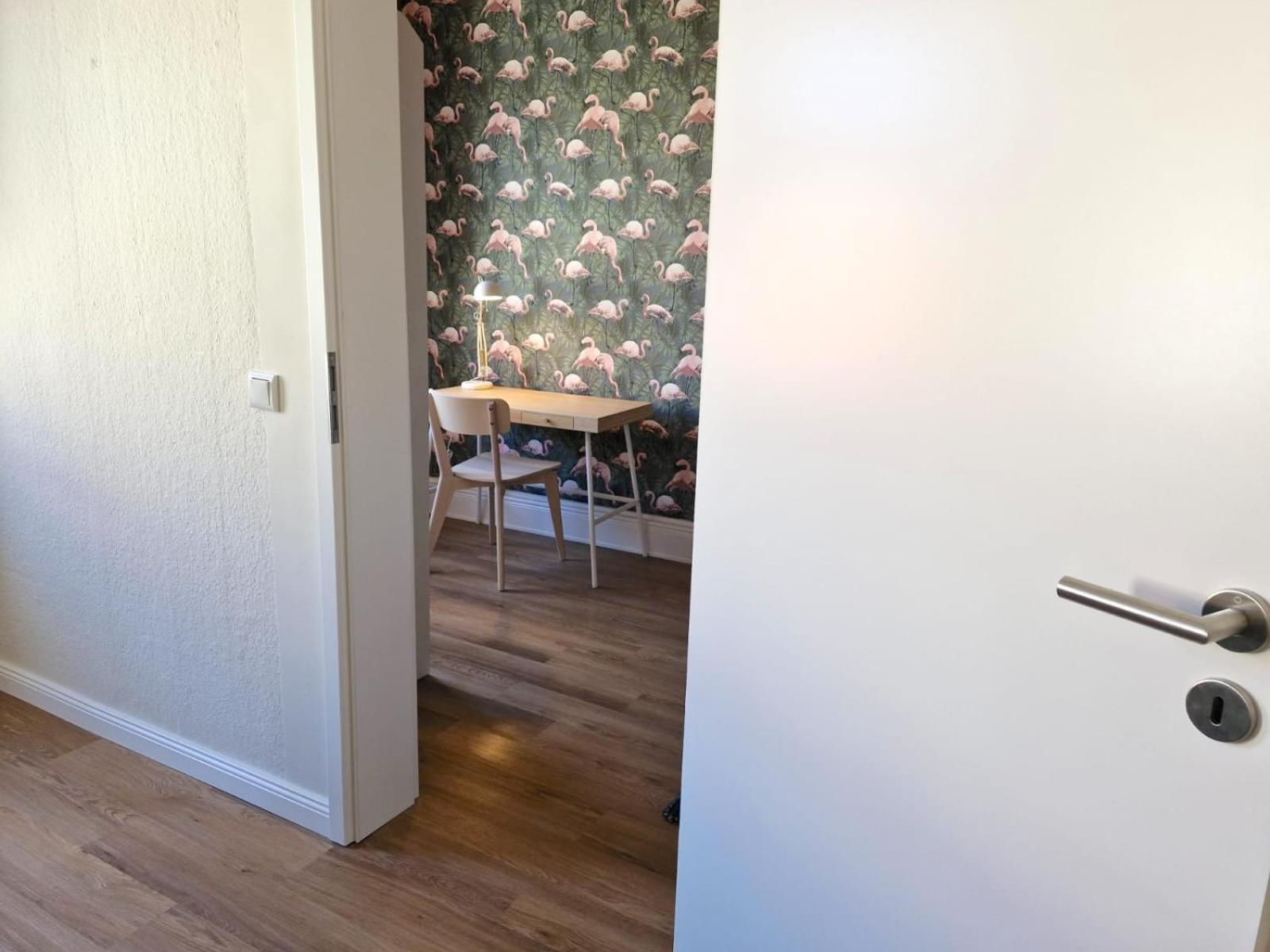 Grossraum-Apartments Mit 2Sz, Wz, Kueche, Smart-Tv, Parken, Etc Эрфурт Номер фото